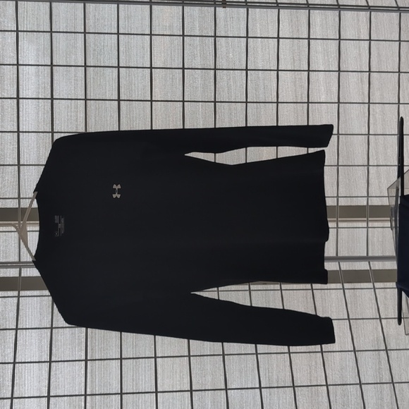 under armor Tops - Ladies black small cold beer under armor long sleeve top fitted